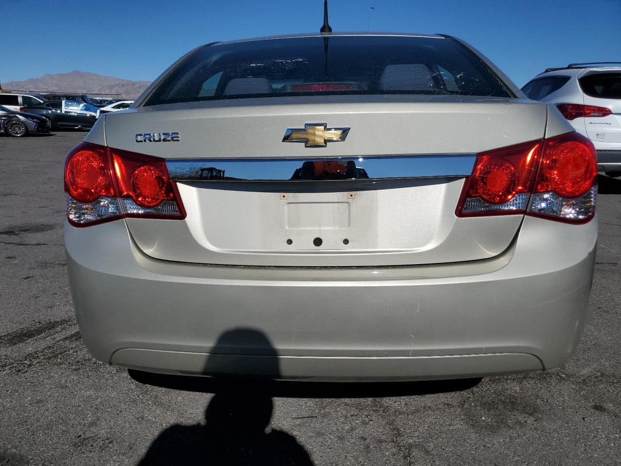 2014 Chevrolet Cruze Ls - Image 6