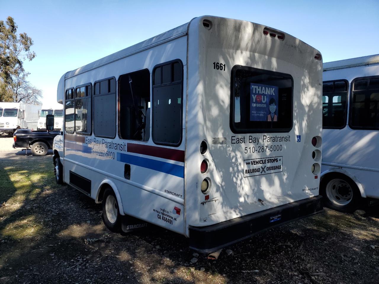 2016 Ford Econoline E450 Super Duty Cutaway Van - Фото 2