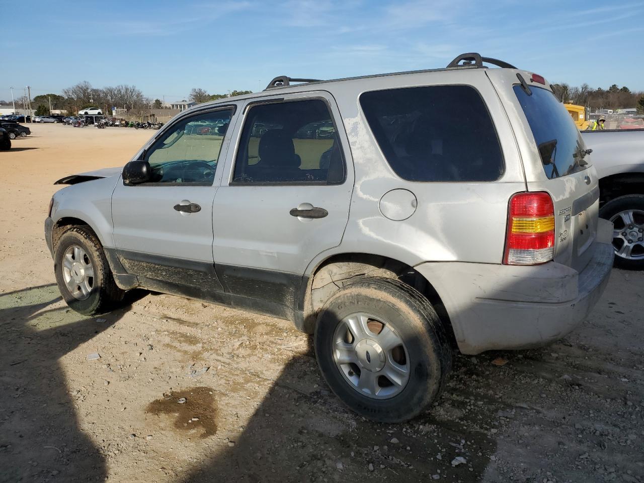 2004 Ford Escape Xlt - Image 2