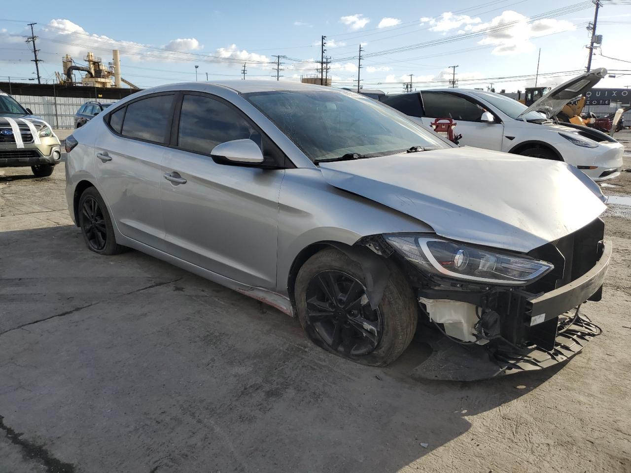 2017 Hyundai Elantra Se - Фото 4