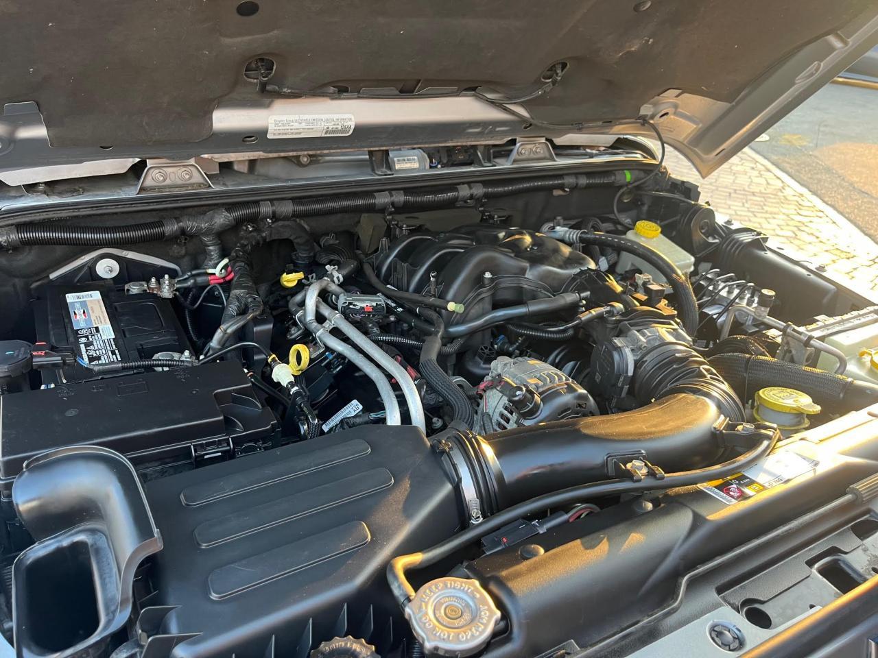 2015 Jeep Wrangler Unlimited Sahara - Фото 3