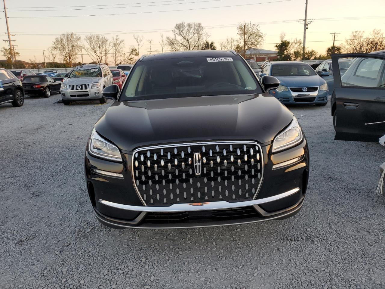 2024 Lincoln Corsair Reserve - Фото 5