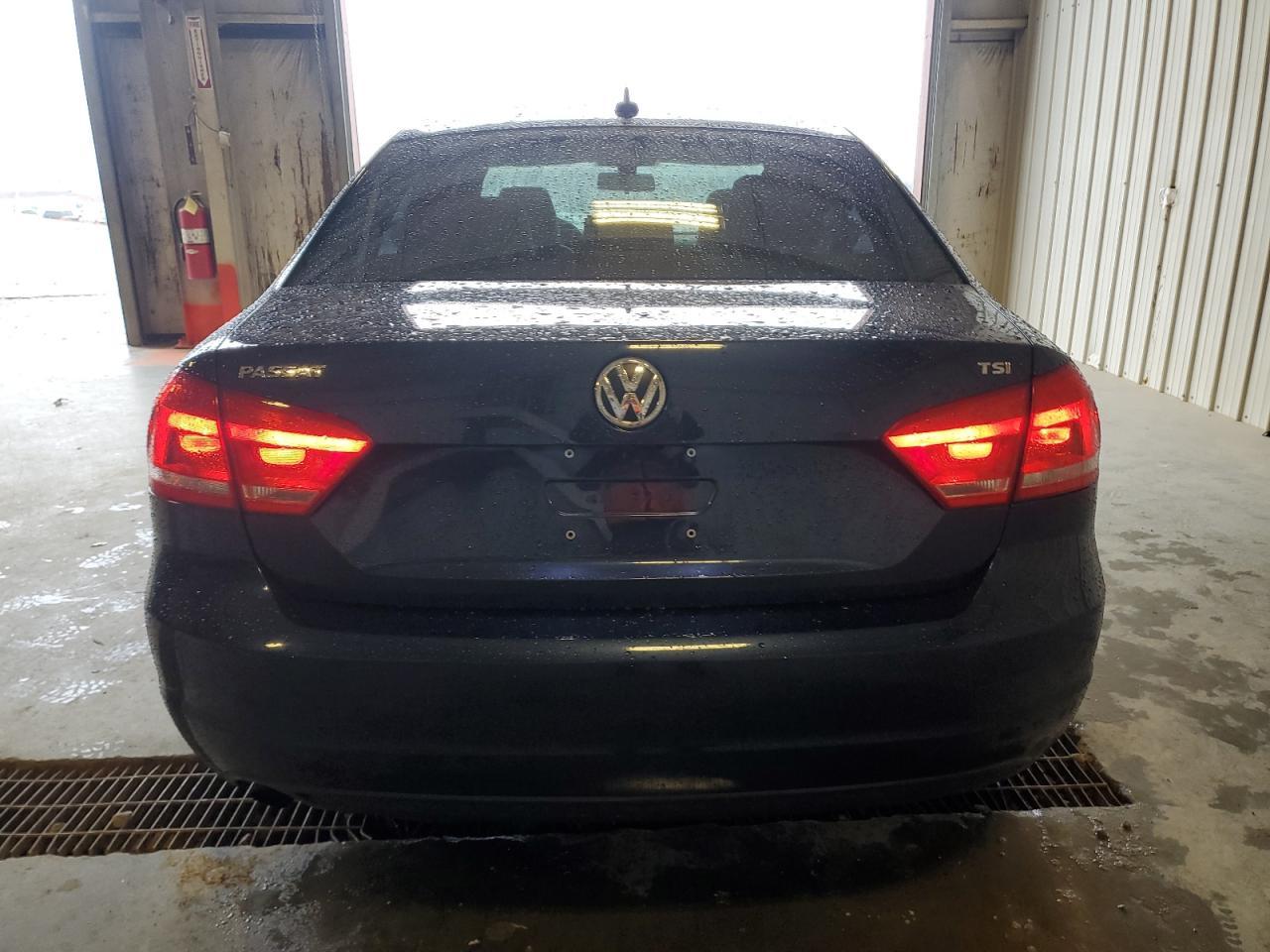 2015 Volkswagen Passat S - Image 6