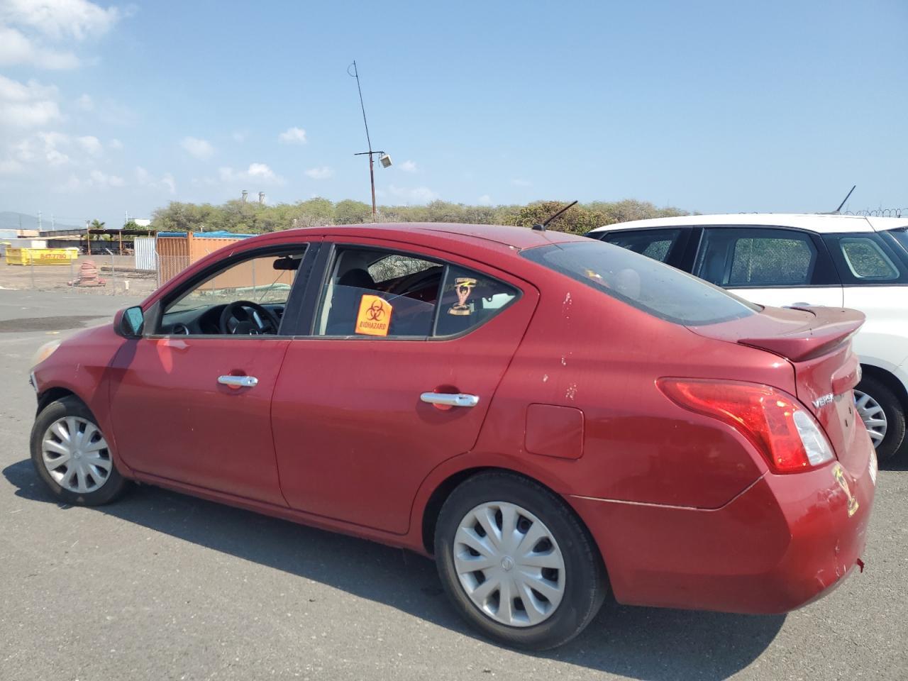 2014 Nissan Versa S - Фото 2