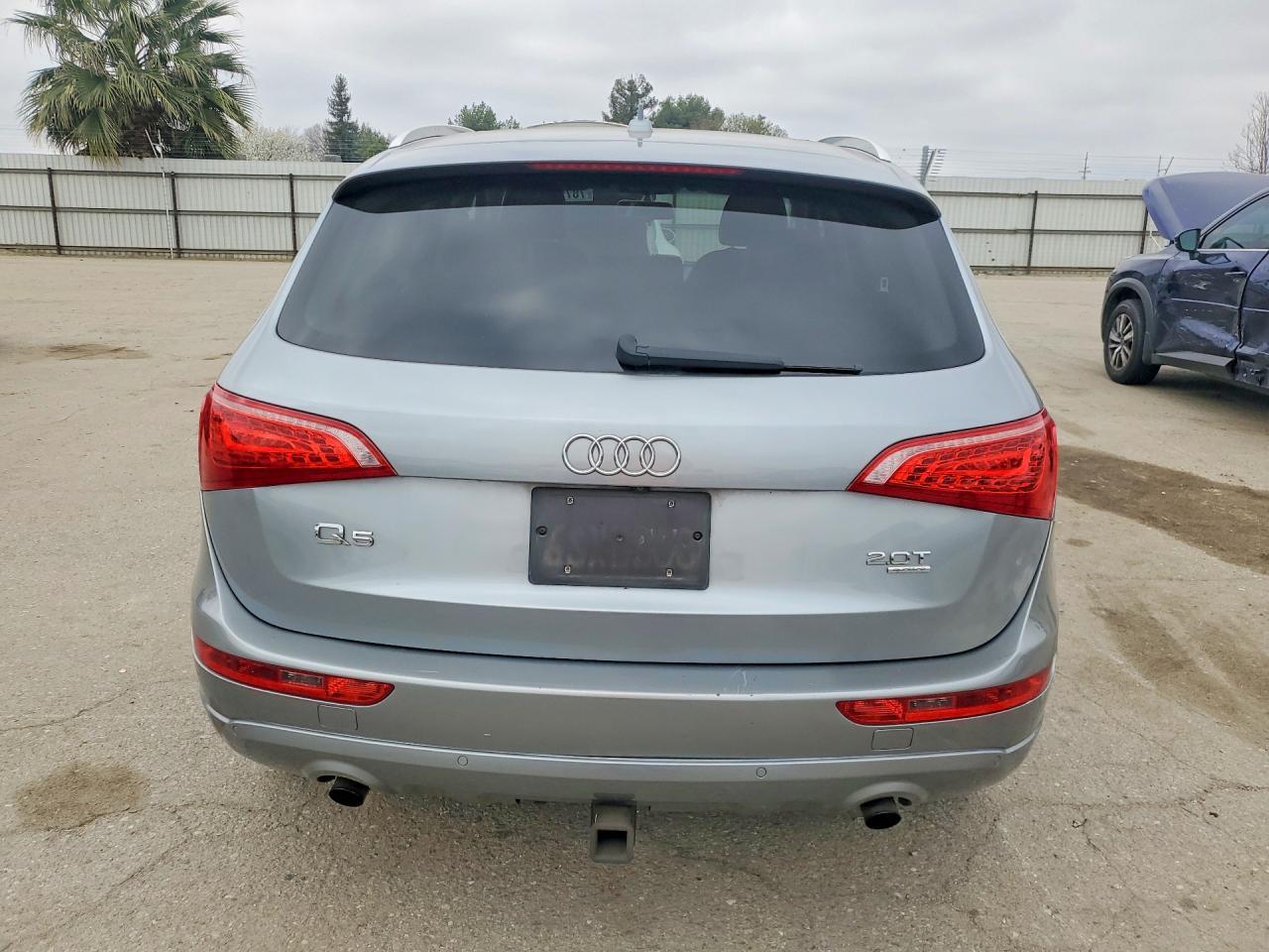 2011 Audi Q5 Premium Plus - Image 6