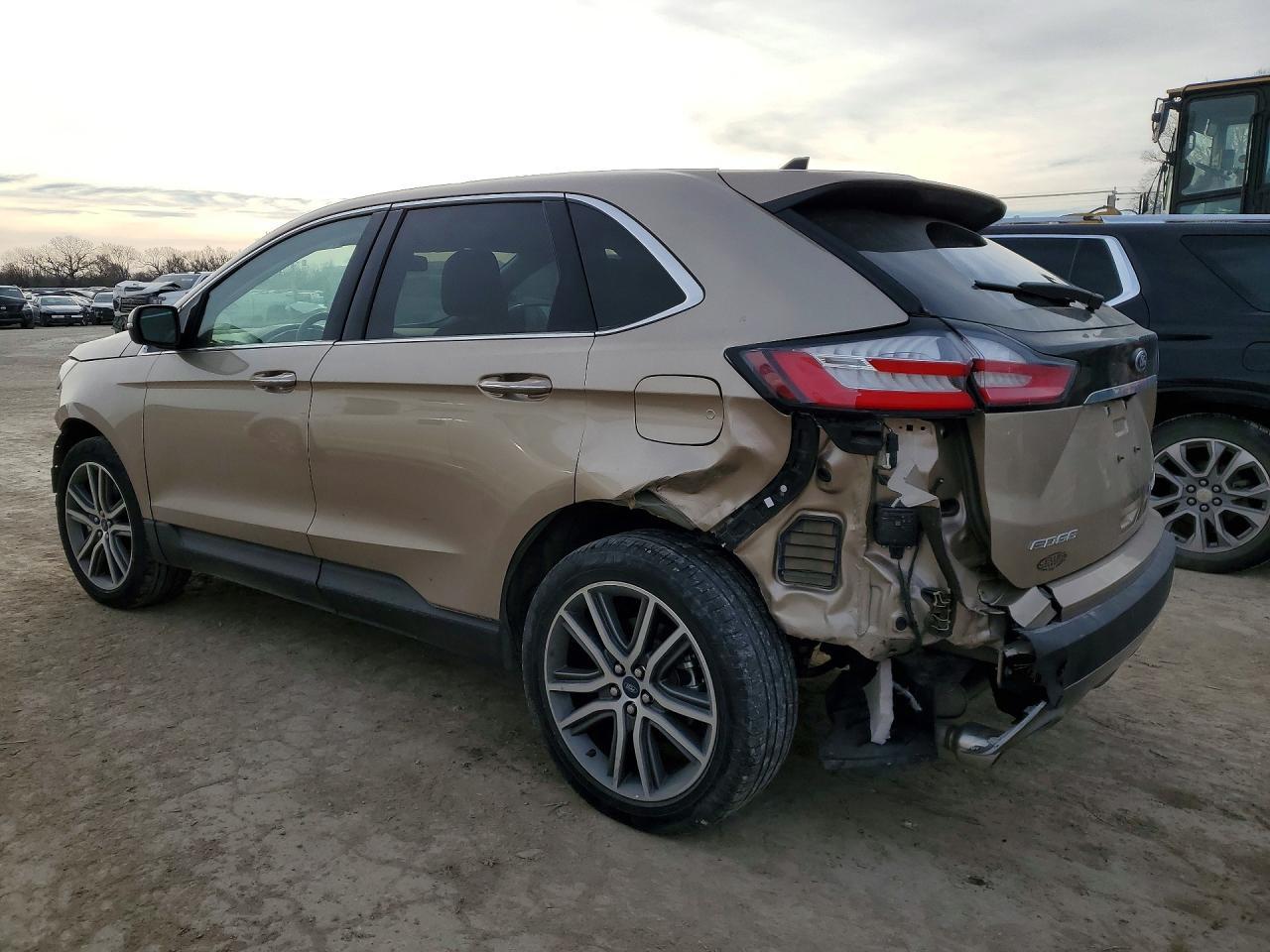 2020 Ford Edge Titanium - Фото 2