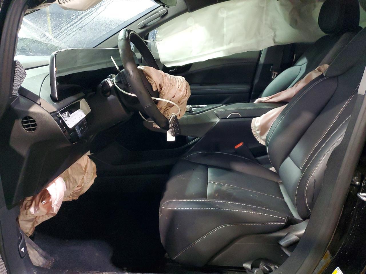 2026 Cadillac Optiq Sport - Фото 7