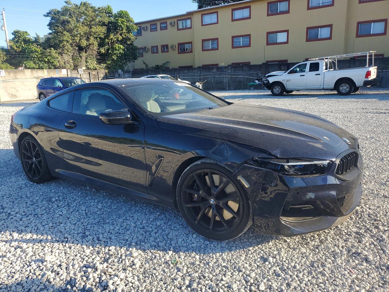 2024 BMW M850Xi - Image 4