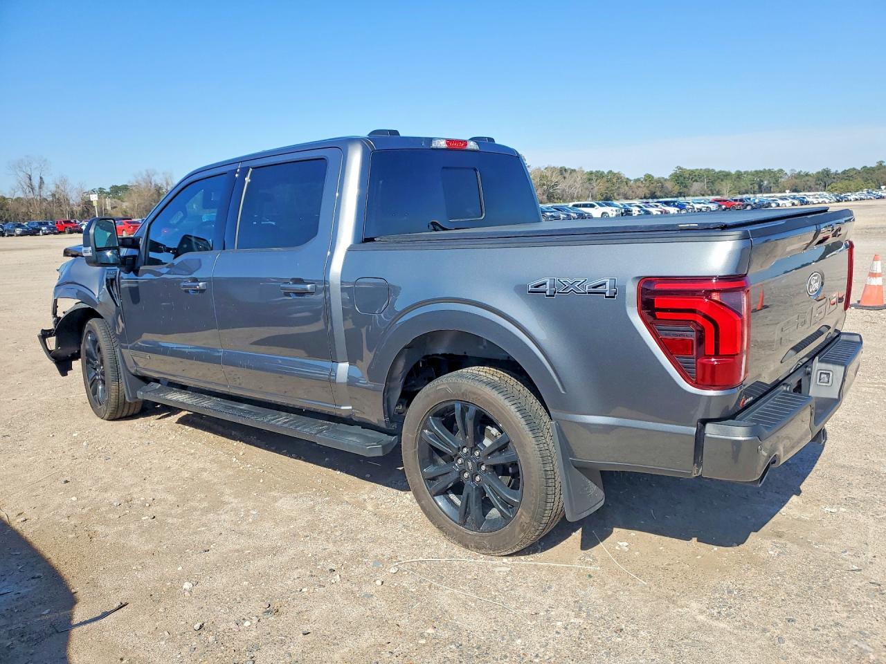 2025 Ford F150 Lariat - Фото 2