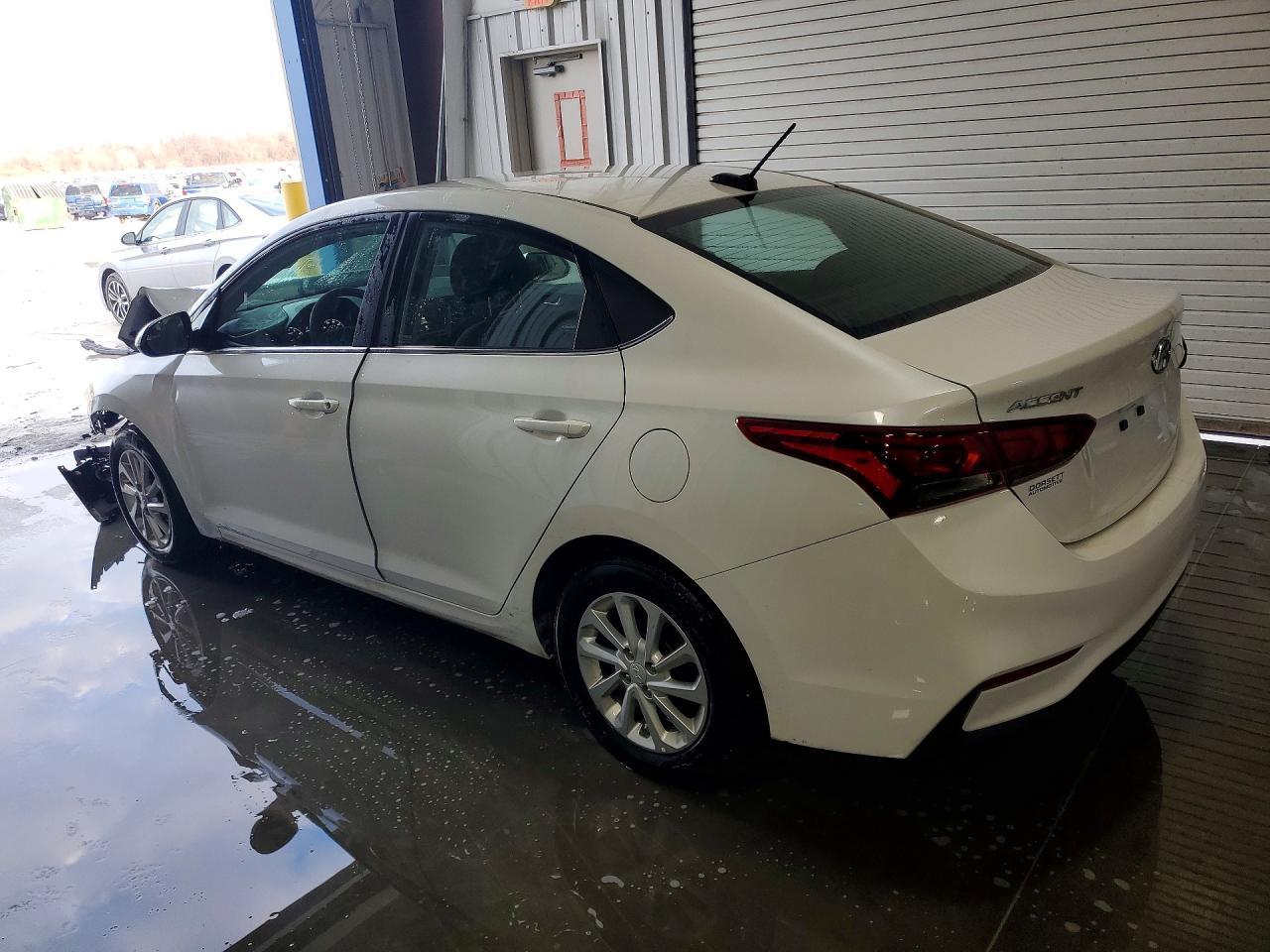 2022 Hyundai Accent Sel - Фото 2