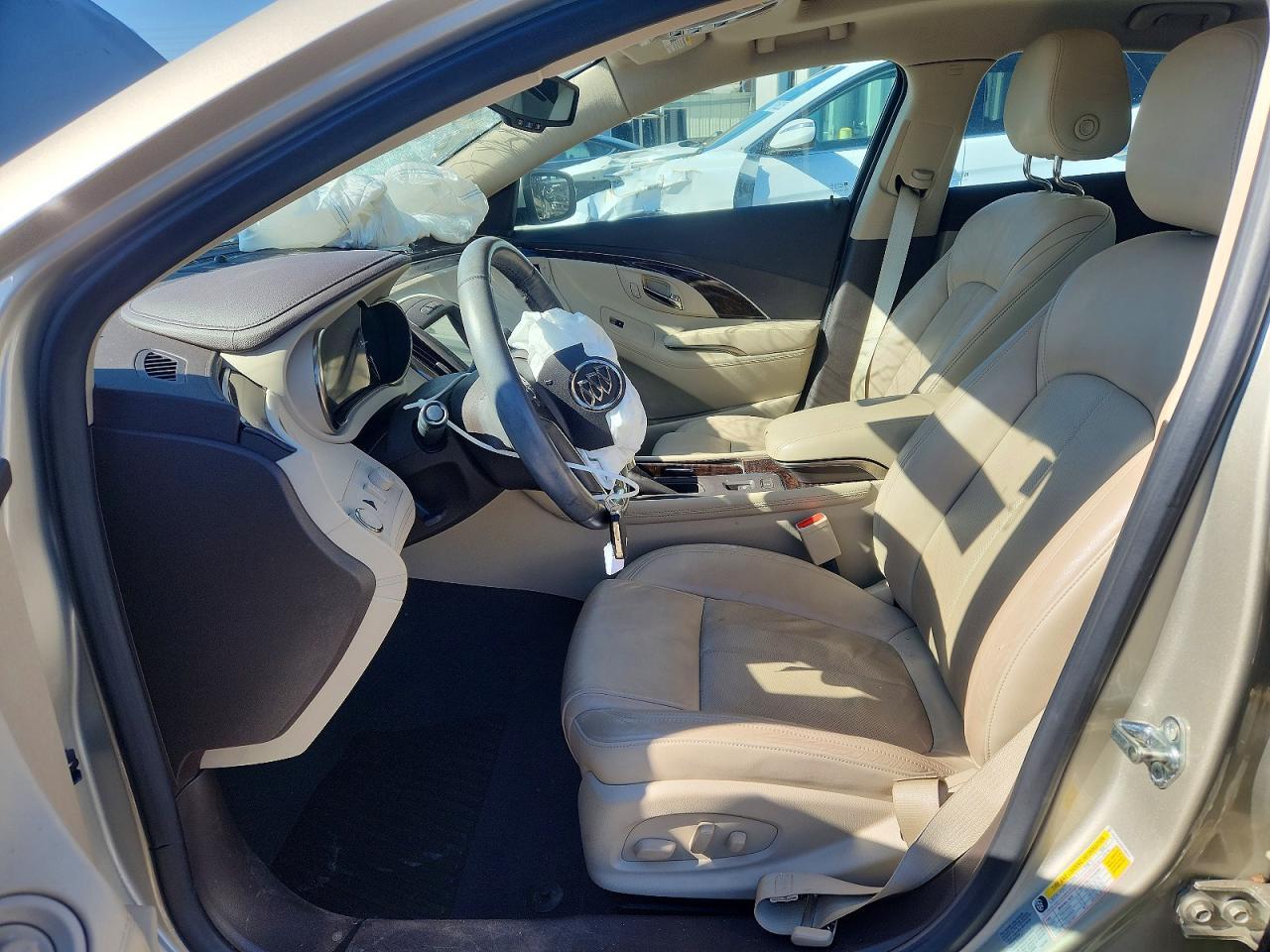 2016 Buick Lacrosse Premium - Image 7