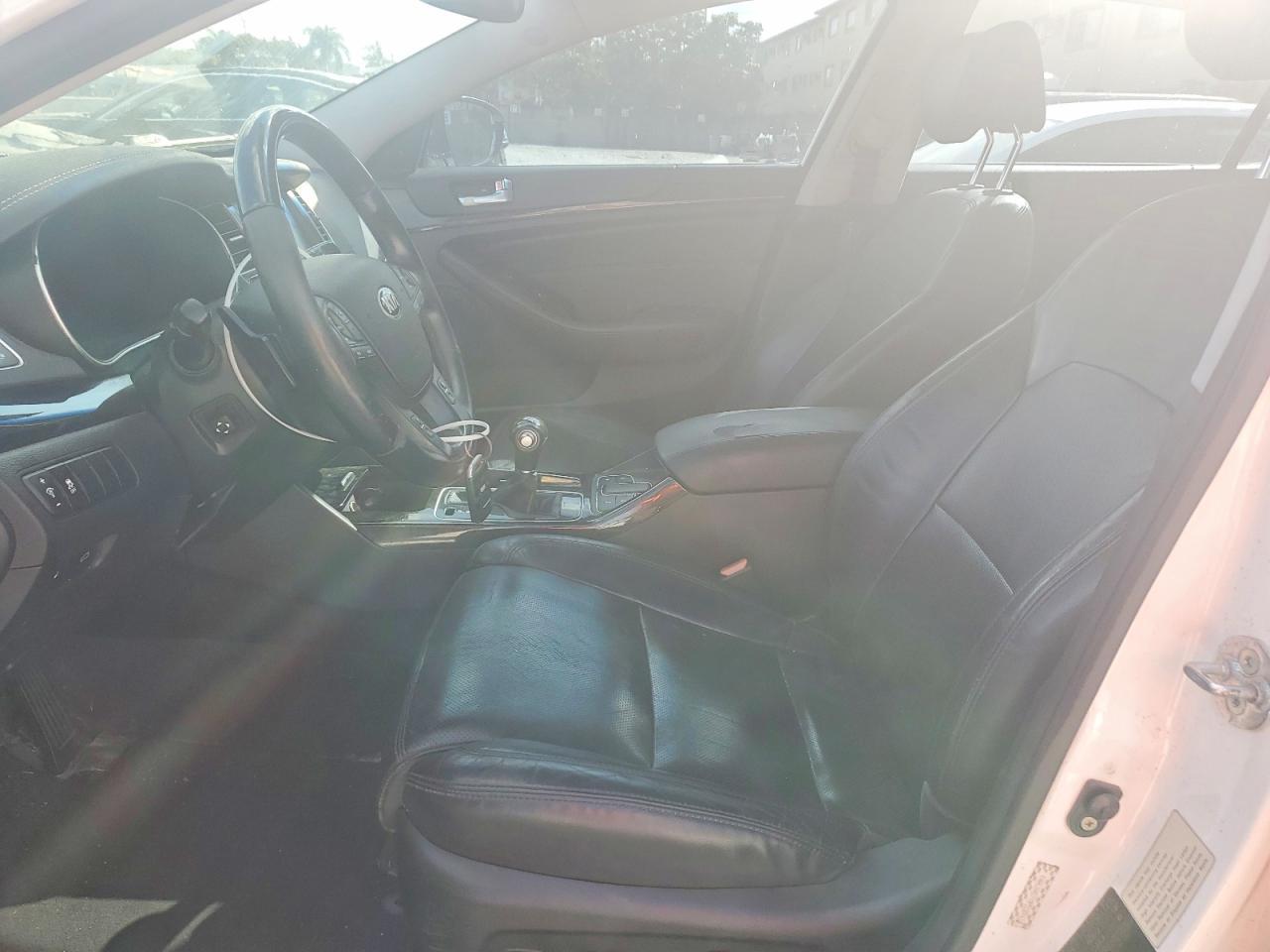 2015 Kia Cadenza Premium - Image 7