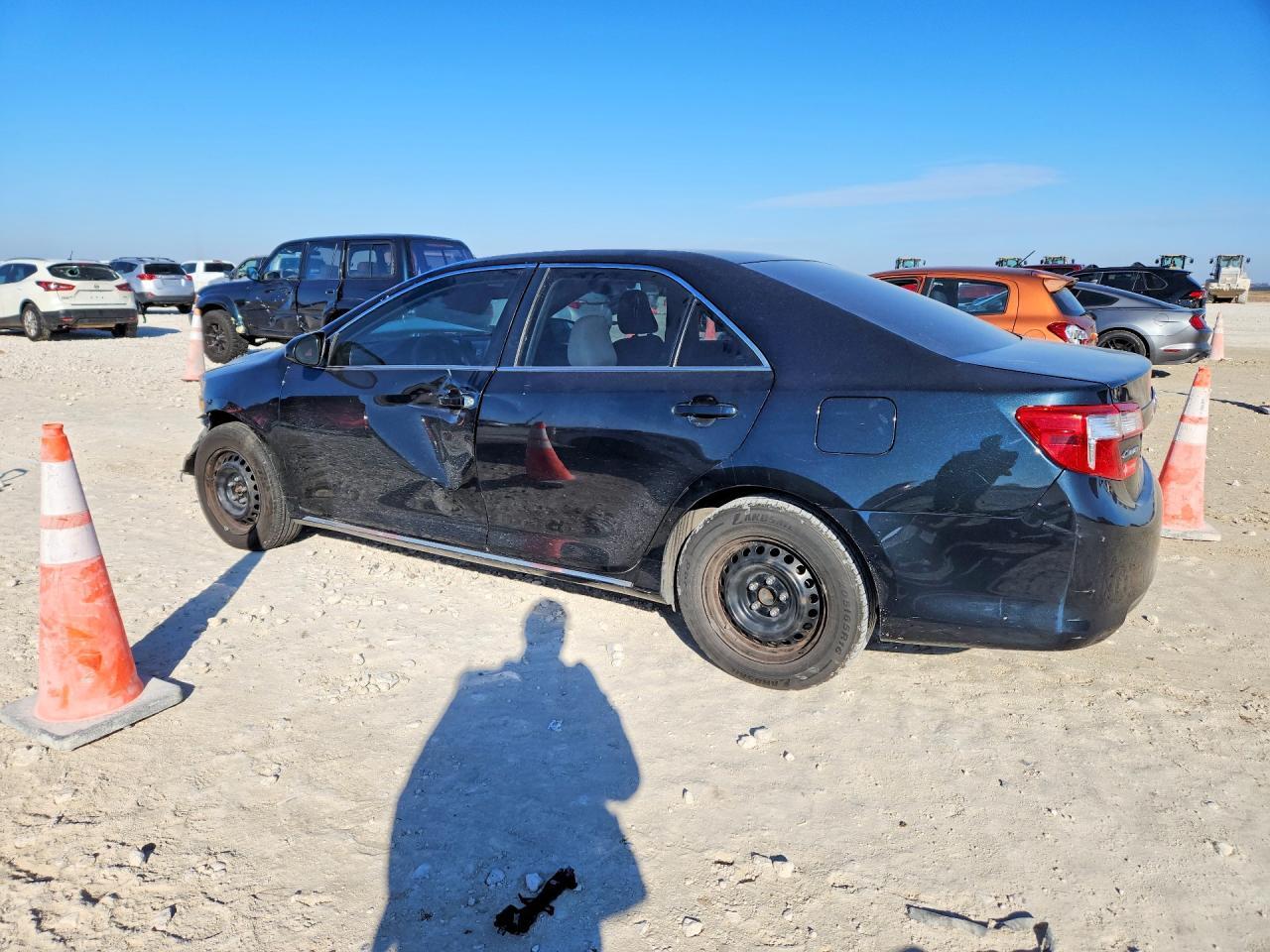 2012 Toyota Camry Base - Фото 2