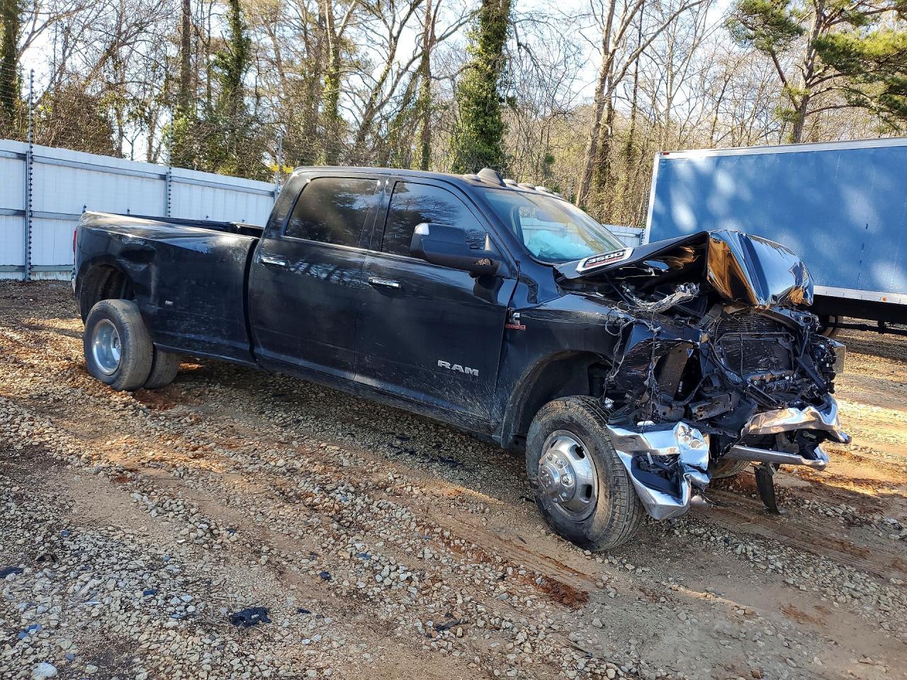 2019 Ram 3500 Big Horn - Фото 4