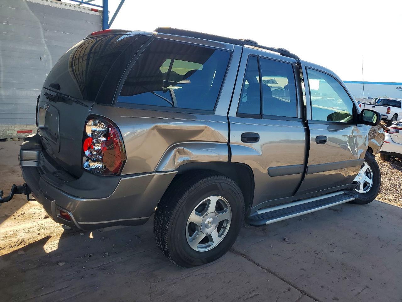 2005 Chevrolet Trailblazer Ls - Image 3
