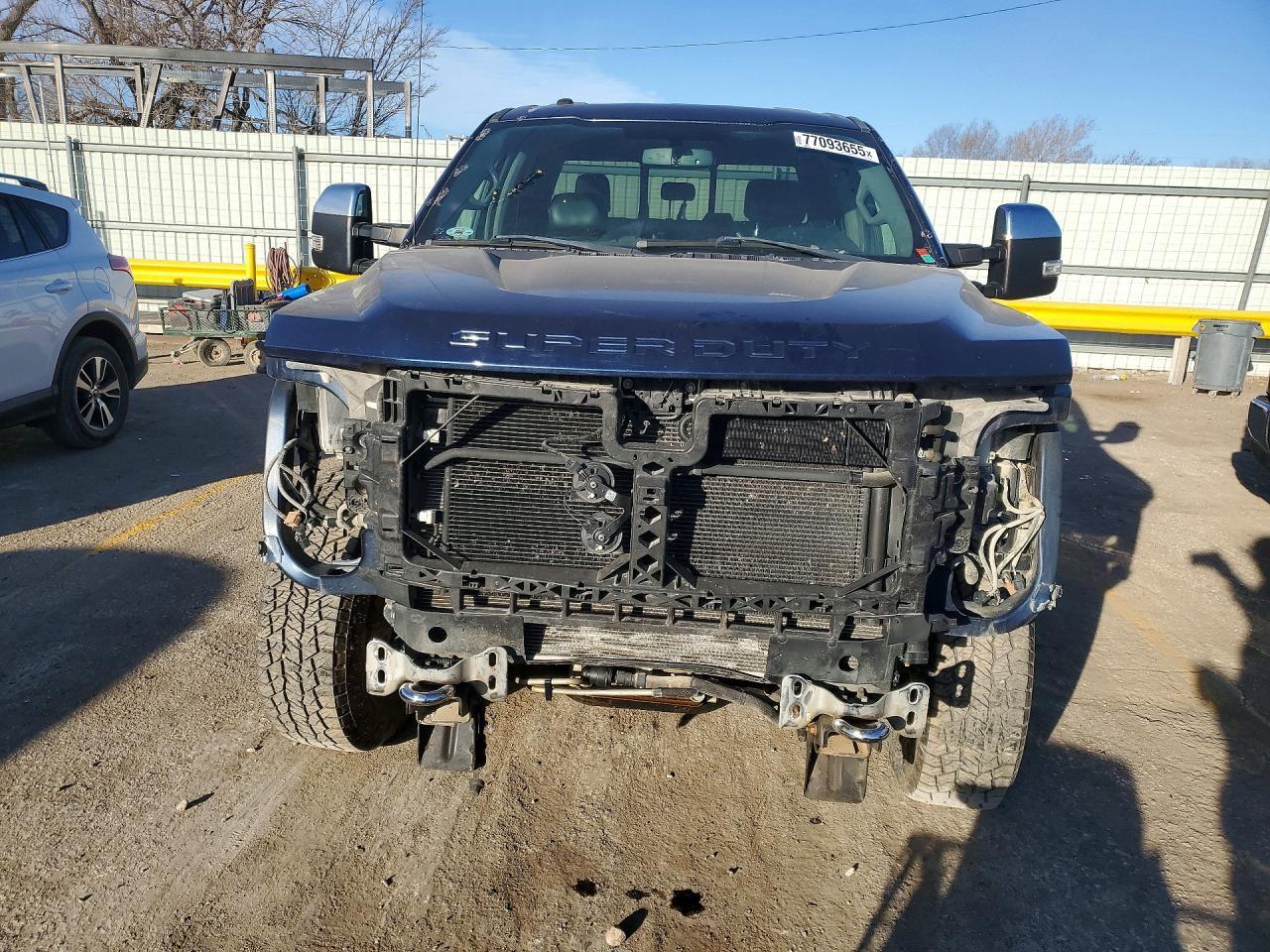 2017 Ford F250 Super Duty - Image 5