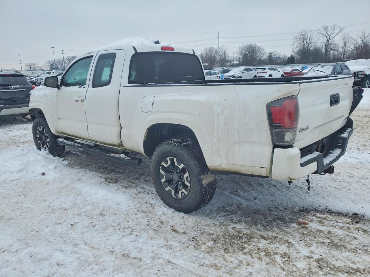 2017 Toyota Tacoma Access Cab - Image 2