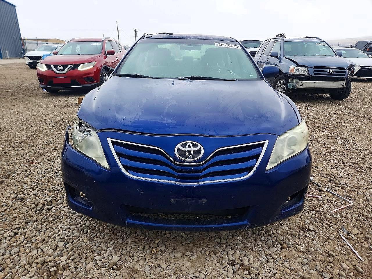 2010 Toyota Camry Le - Фото 5