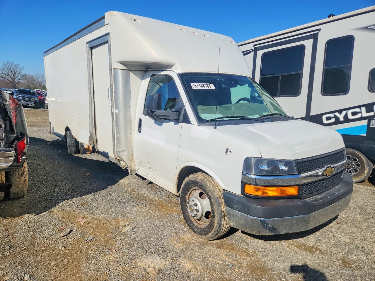 2021 Chevrolet Express Delivery Truck - Фото 4