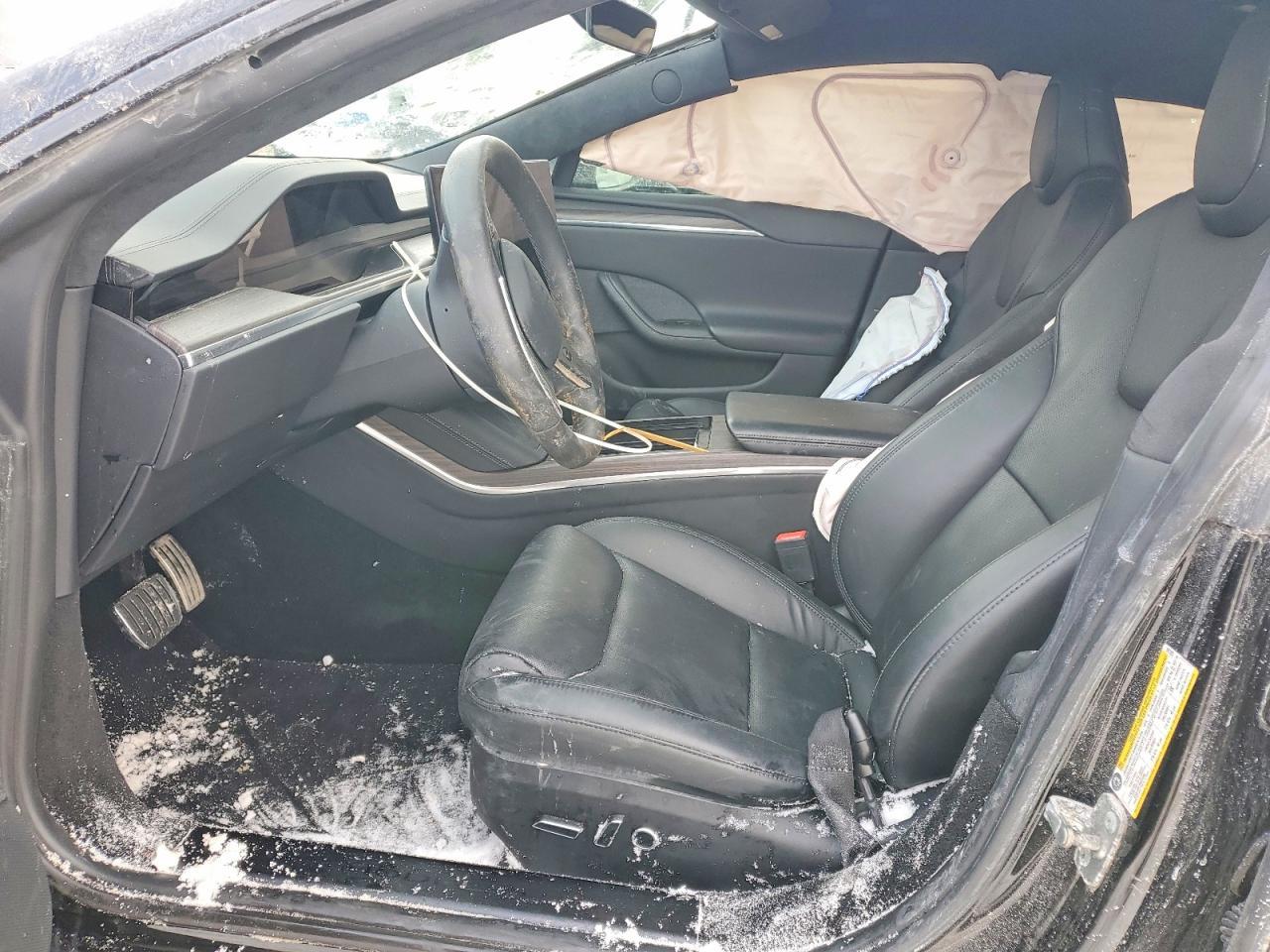 2023 Tesla Model S - Image 7