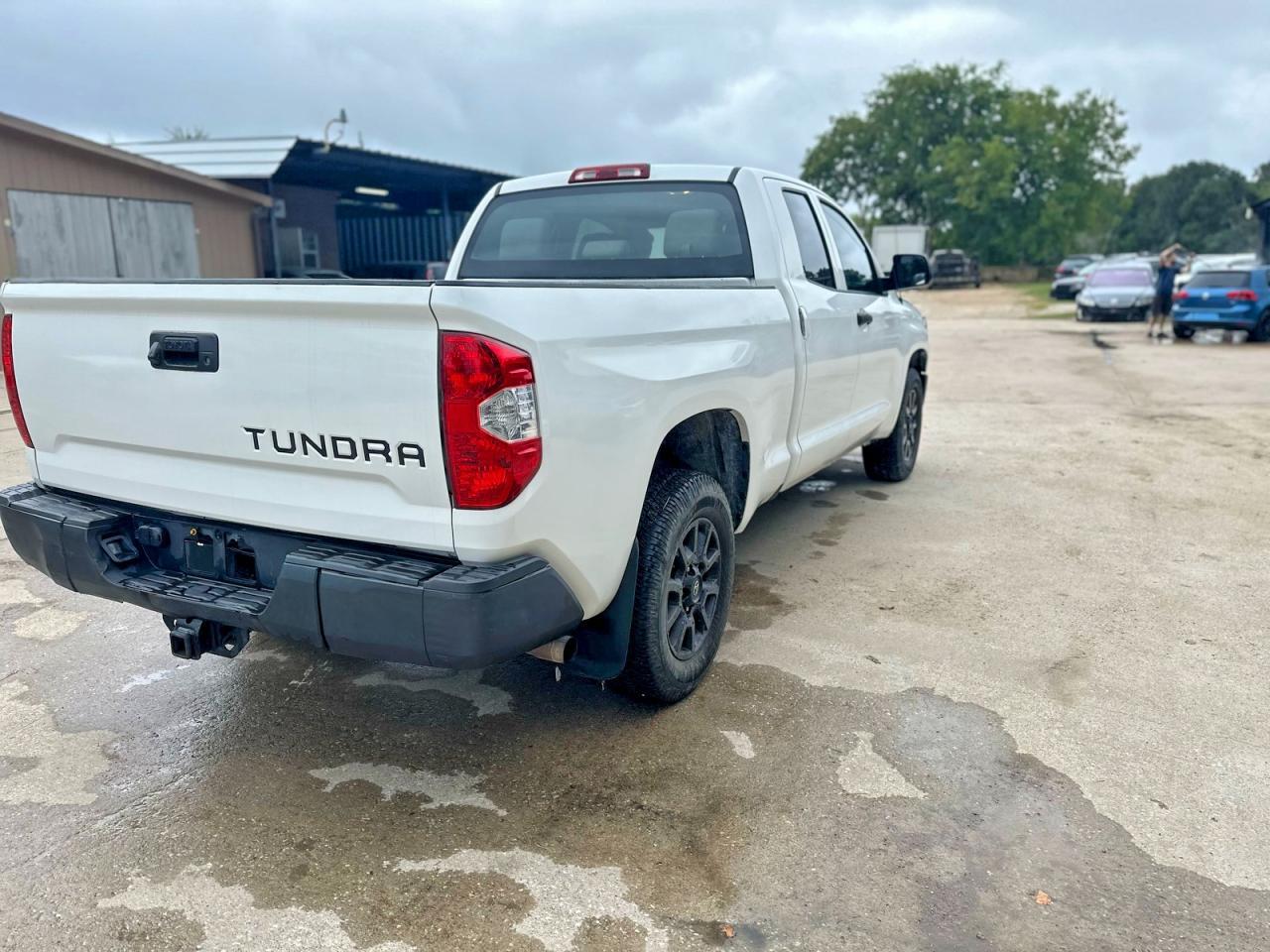 2019 Toyota Tundra Double Cab Sr - Image 4