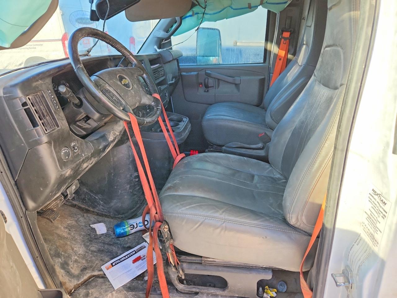 2023 Chevrolet Express G4500 - Фото 7