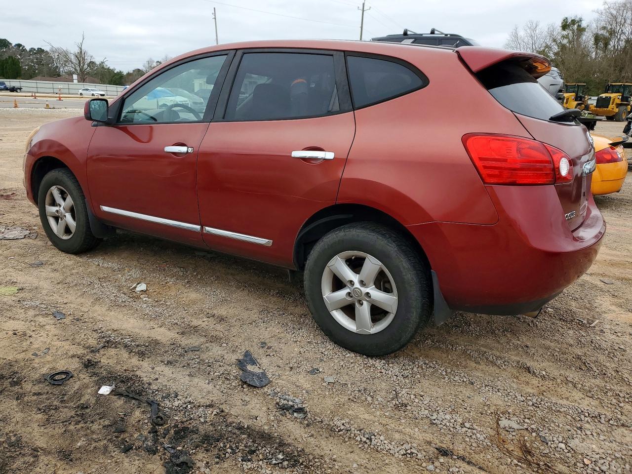 2013 Nissan Rogue S - Фото 2