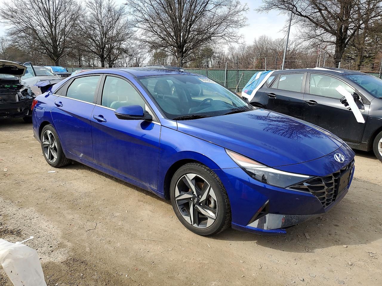 2023 Hyundai Elantra Limited - Фото 4