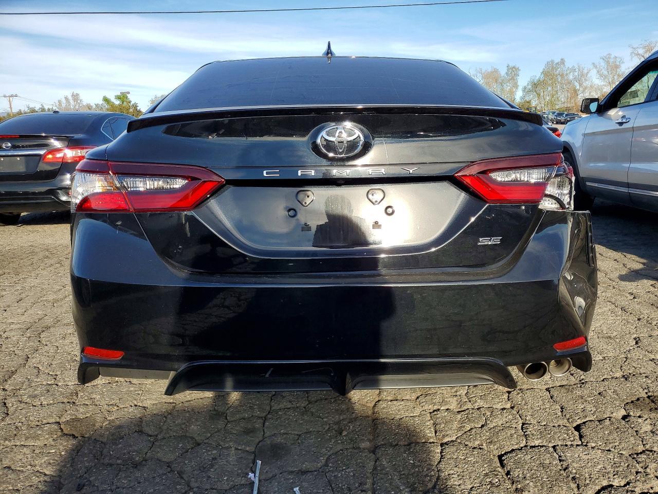 2024 Toyota Camry Se - Фото 6