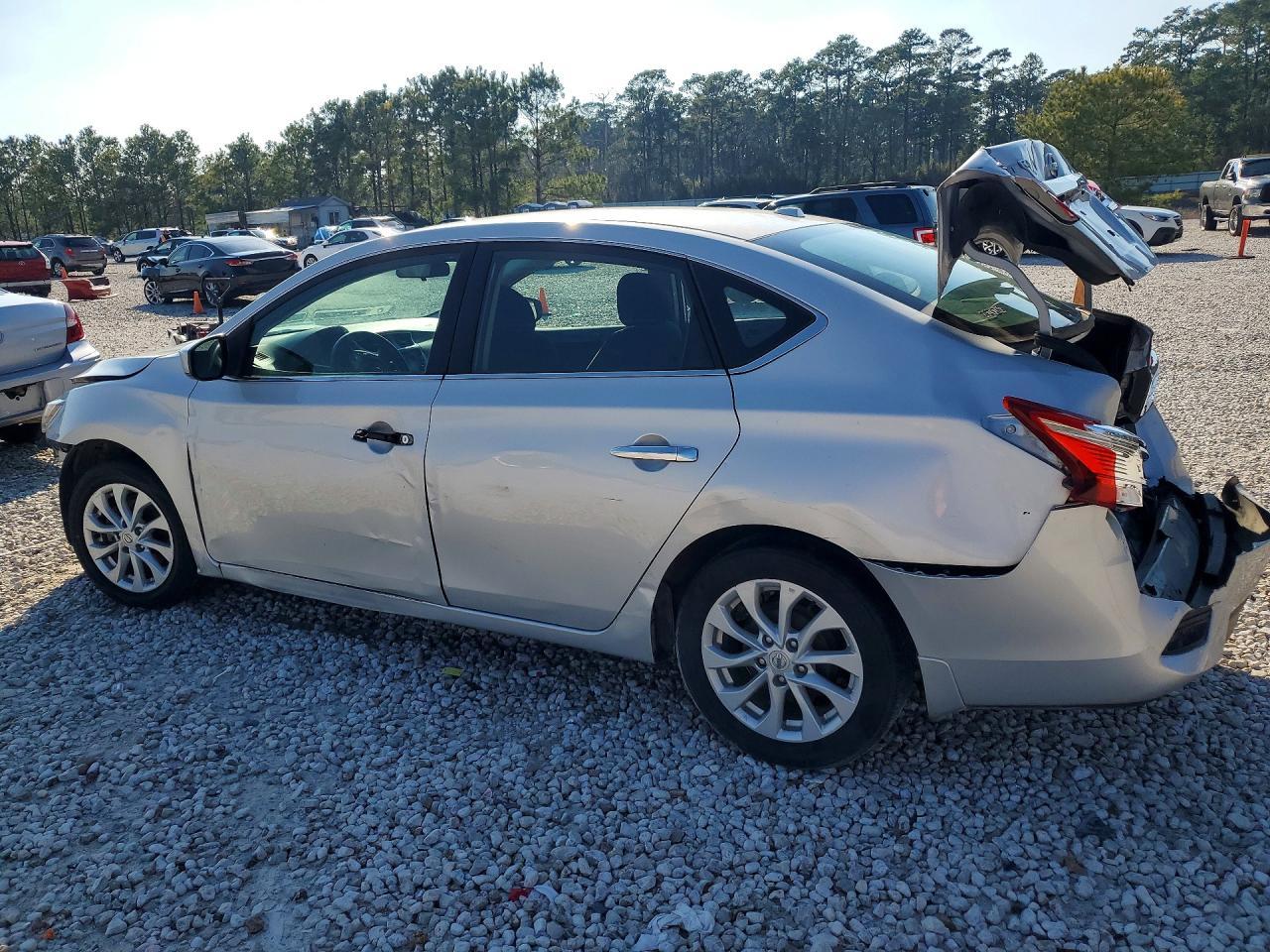 2018 Nissan Sentra Sv - Фото 2