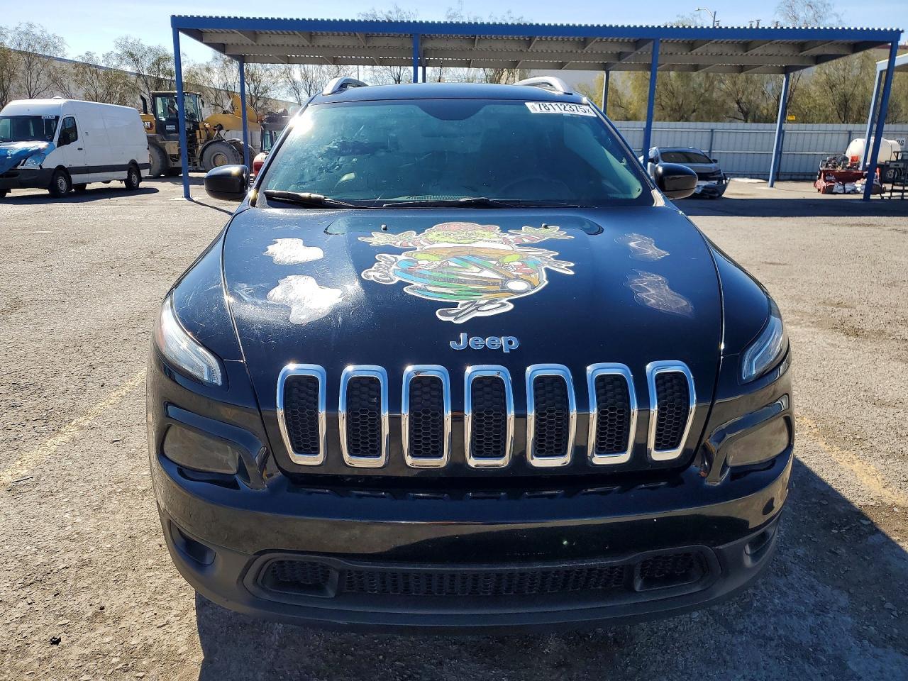 2018 Jeep Cherokee Latitude Plus - Image 5