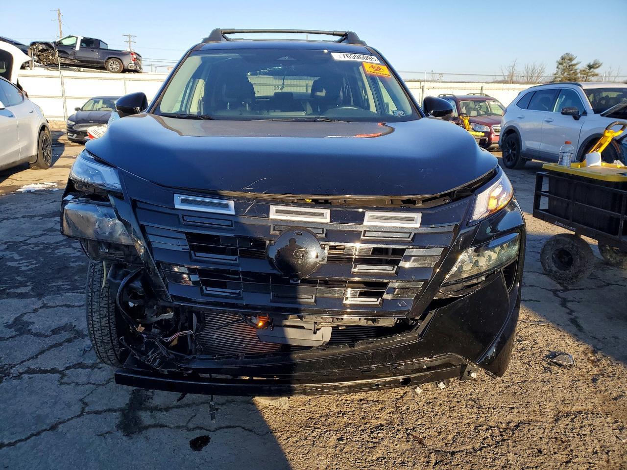 2025 Nissan Rogue Sv - Image 5