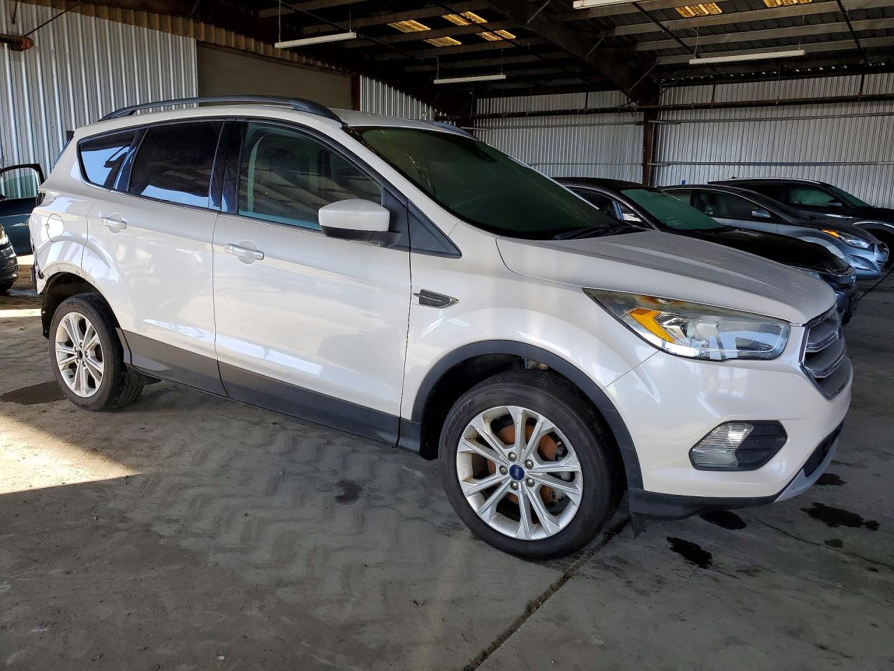 2018 Ford Escape Sel - Фото 4