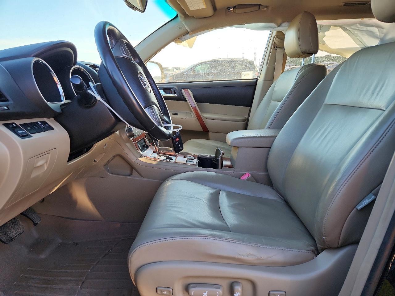 2009 Toyota Highlander Limited - Image 7