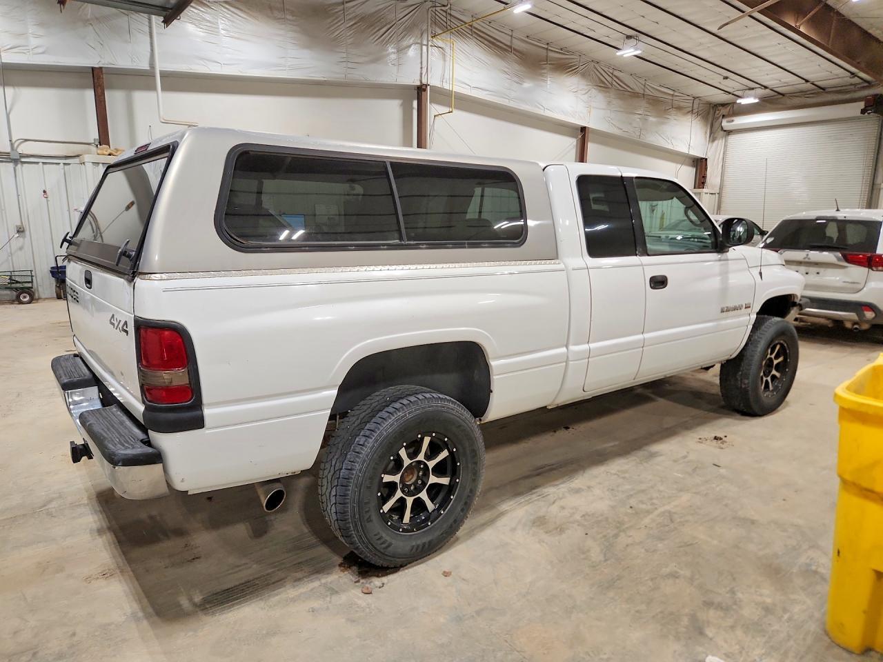2001 Dodge Ram 1500 - Фото 3