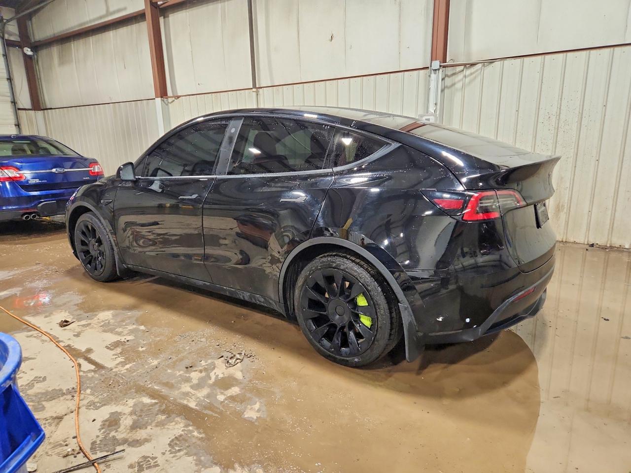 2021 Tesla Model Y - Image 2