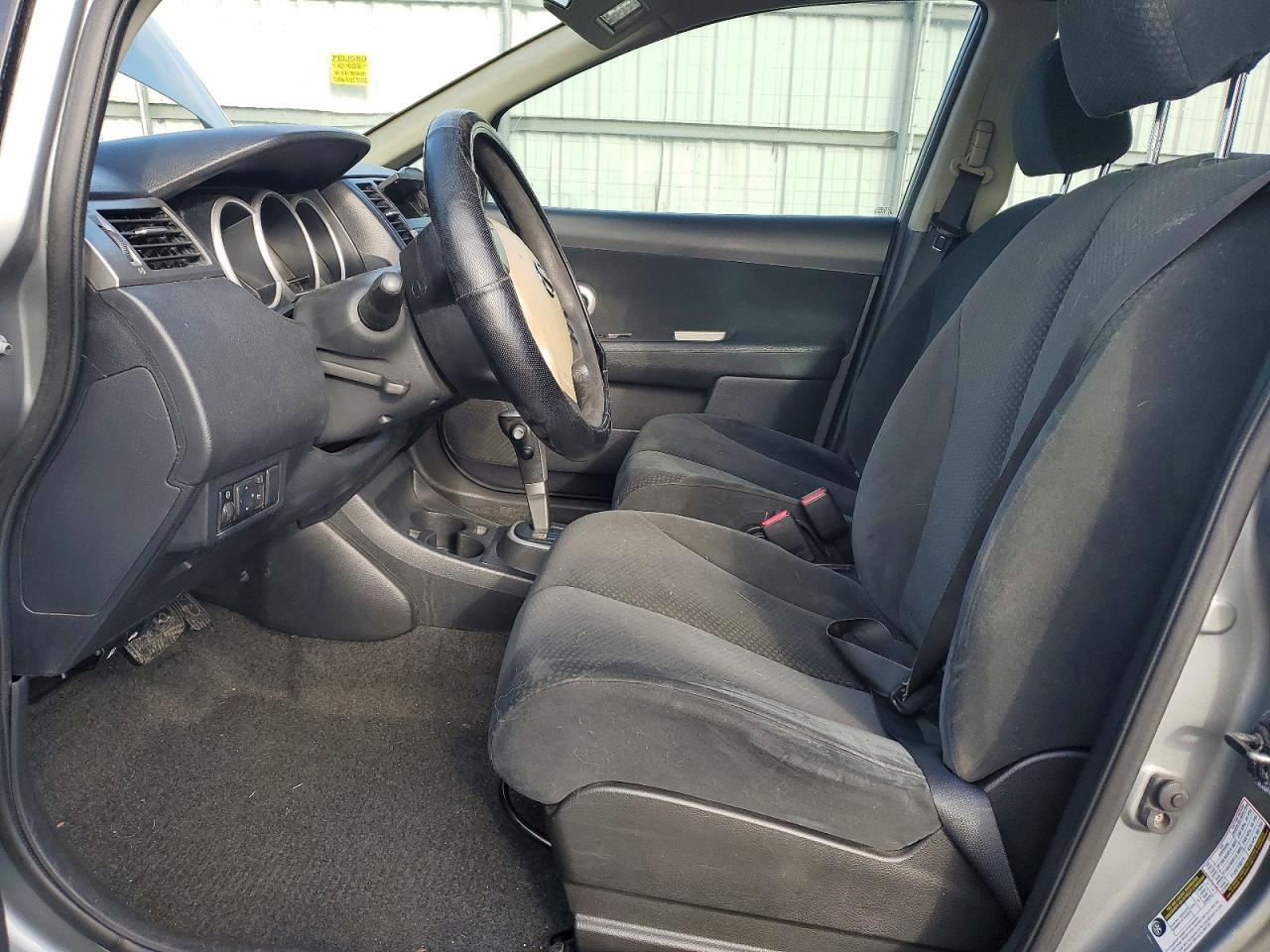 2011 Nissan Versa S - Image 7