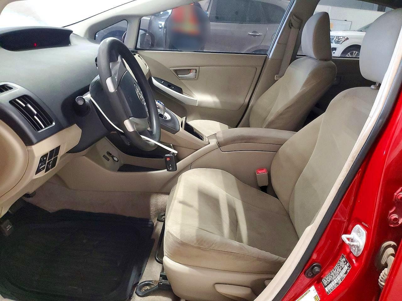 2011 Toyota Prius - Фото 7