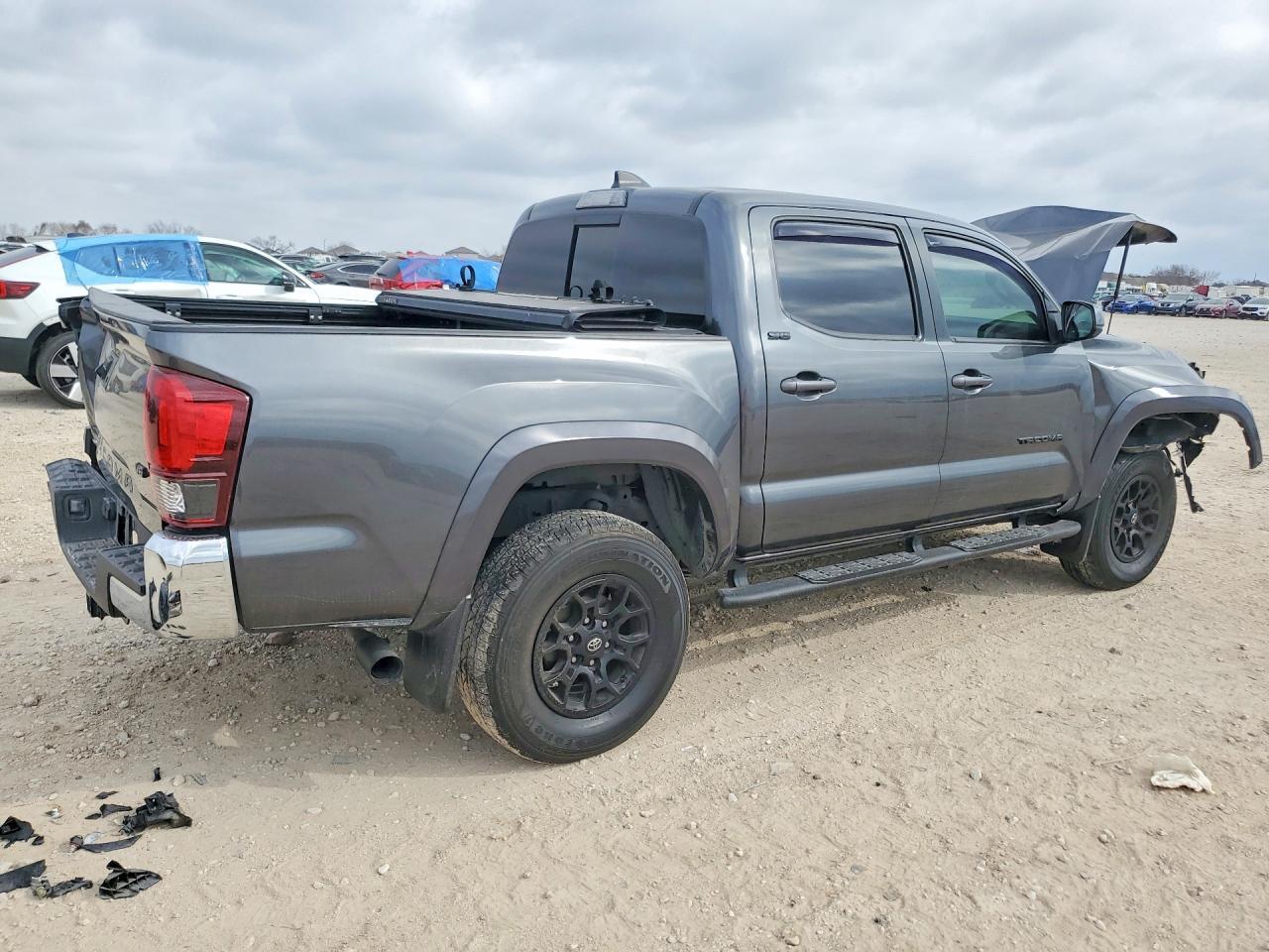 2022 Toyota Tacoma - Фото 3