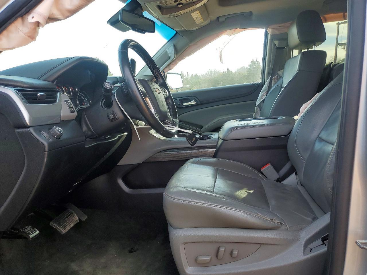 2015 Chevrolet Suburban C1500 Lt - Image 7