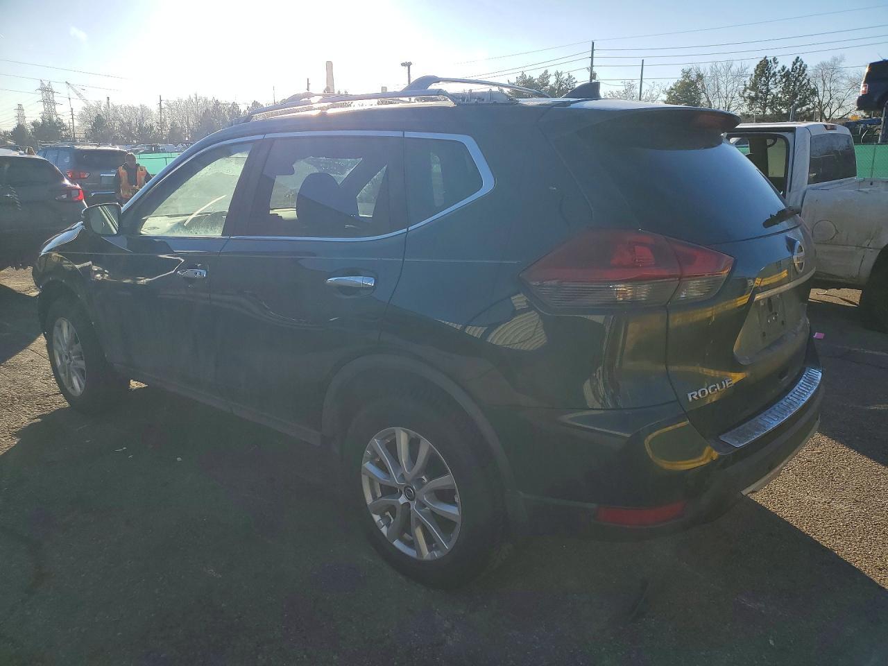 2019 Nissan Rogue S - Фото 2