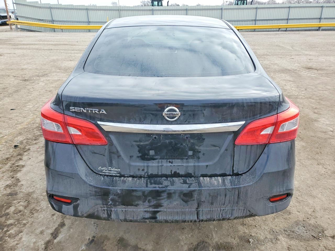 2017 Nissan Sentra S - Image 6