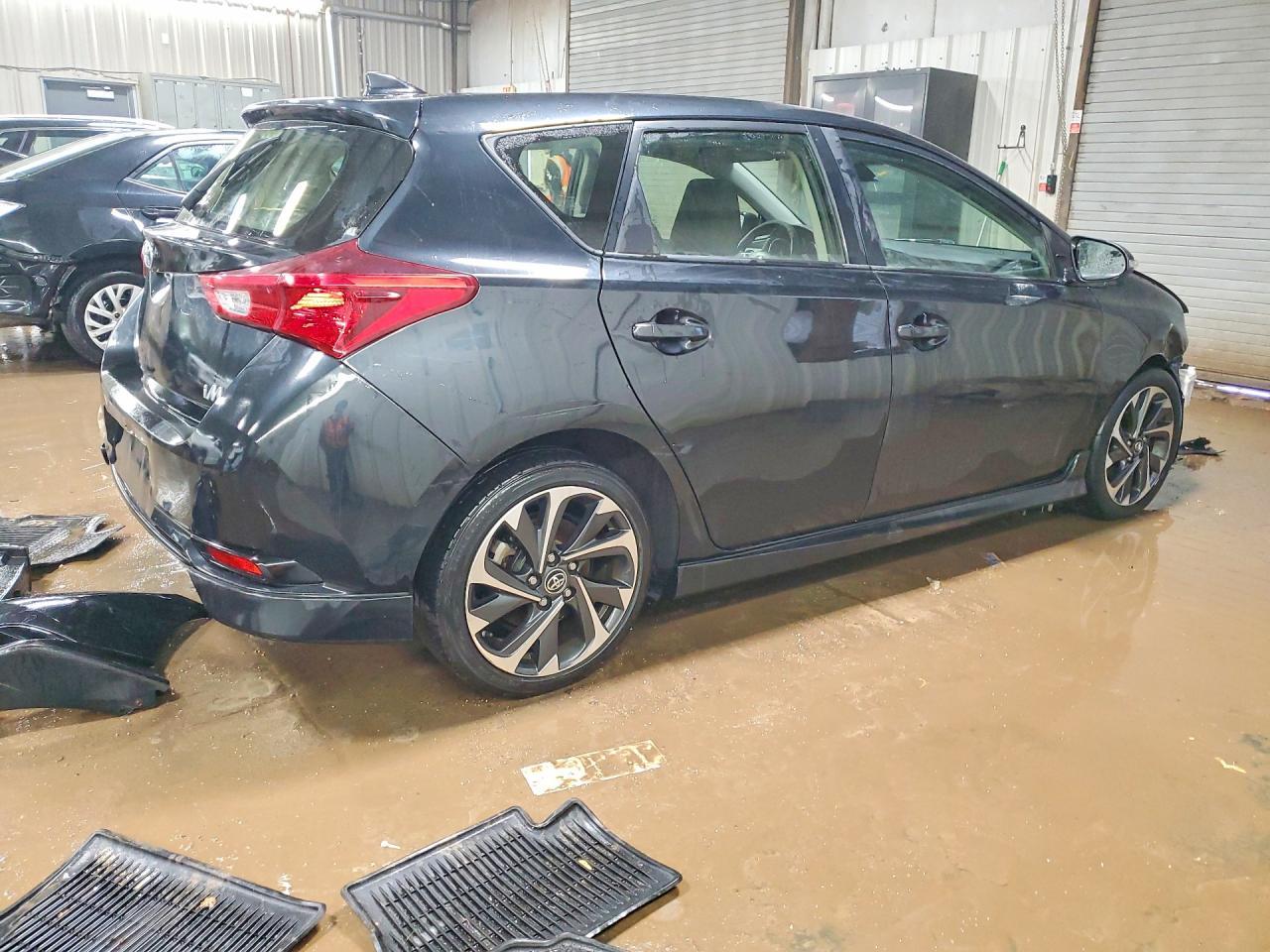 2017 Toyota Corolla Im Base - Фото 3