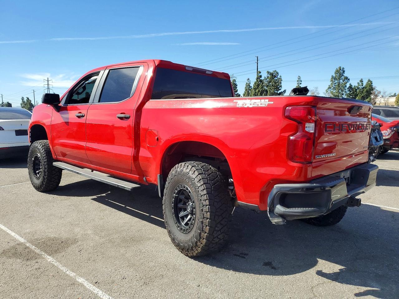 2019 Chevrolet Silverado K1500 Trail Boss Custom - Фото 2