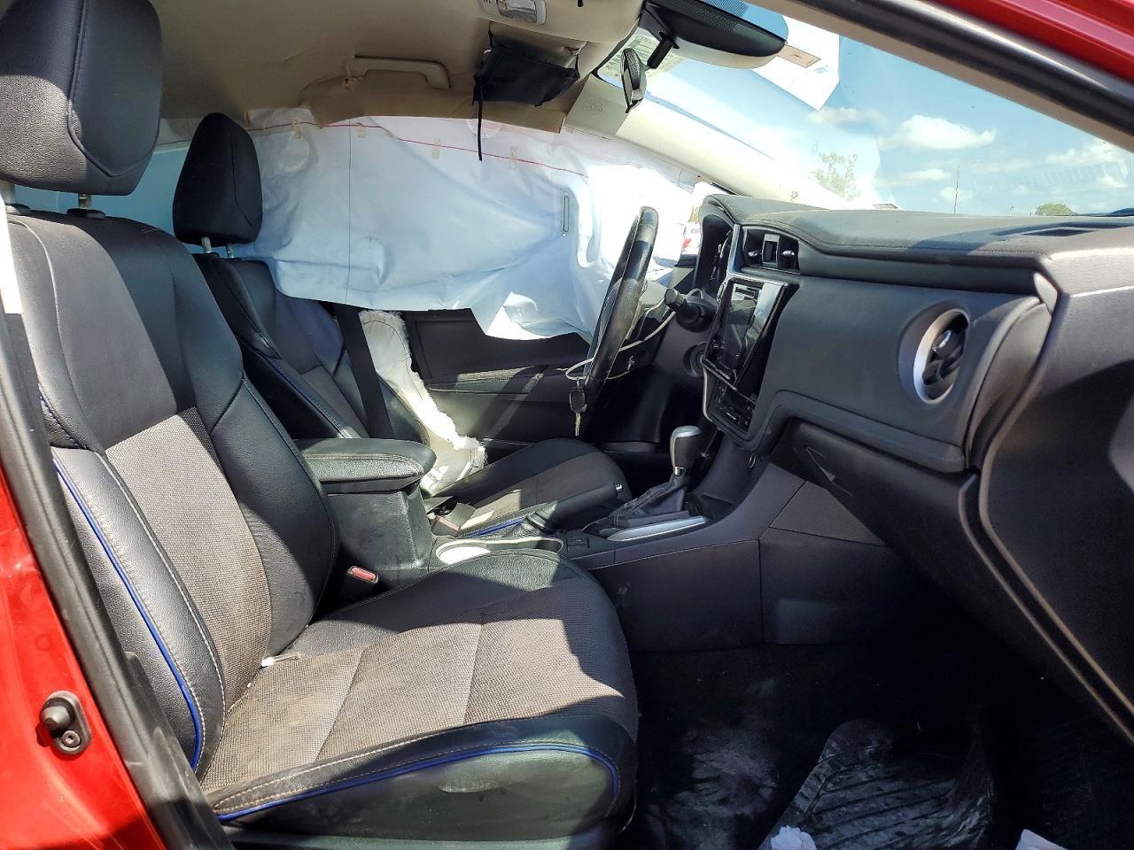 2017 Toyota Corolla Se - Фото 7