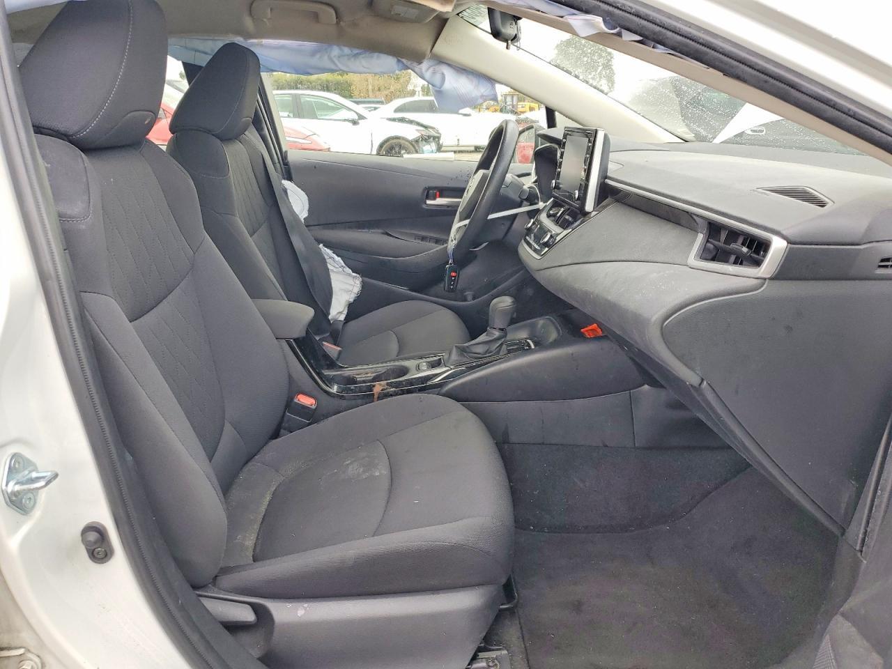 2021 Toyota Corolla Hybrid Le - Image 7