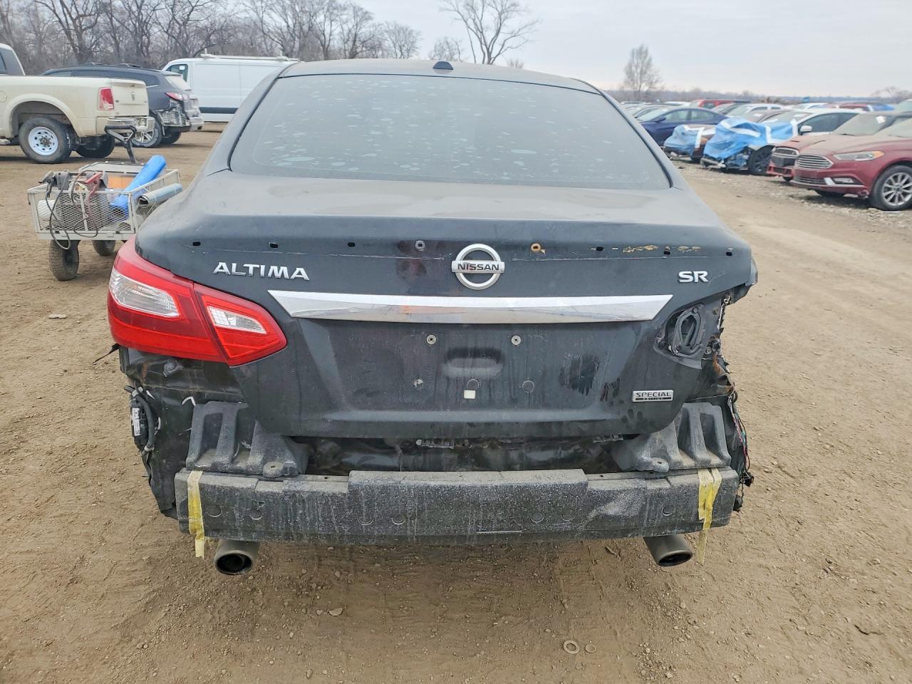 2016 Nissan Altima 2.5 - Фото 6