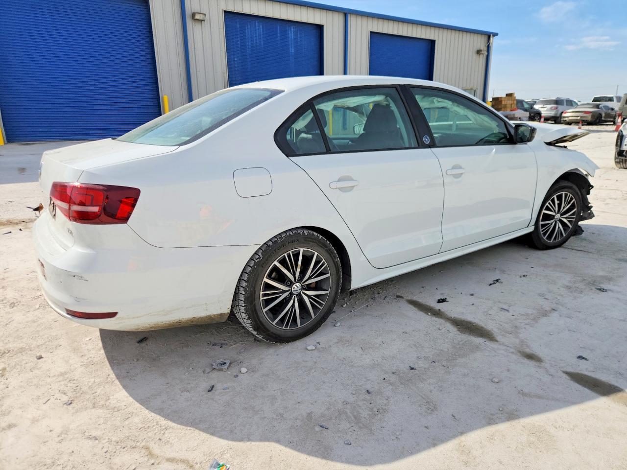 2018 Volkswagen Jetta Se - Фото 3