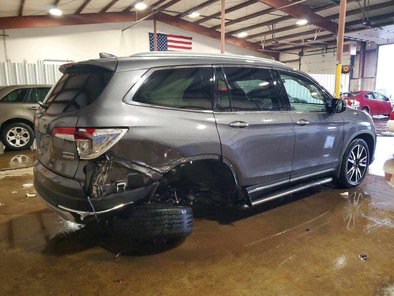 2020 Honda Pilot Touring - Фото 3