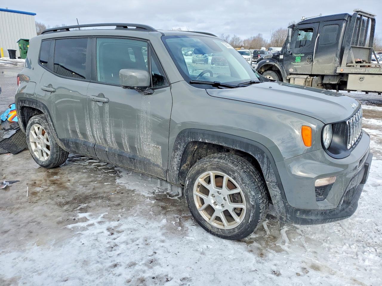 2020 Jeep Renegade Latitude - Image 4